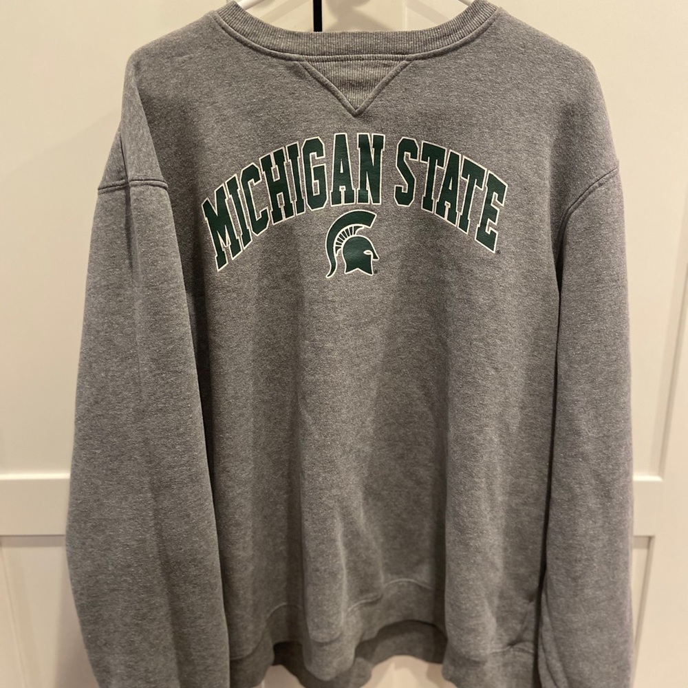 michigan state uni sweatshirt!!